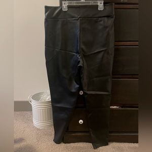 Abercrombie leather leggings with silver zippers on the ankle